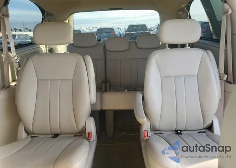 2005 Chrysler Town & Country Touring из США, поврежденный, VIN 2C8GP54L55R202503